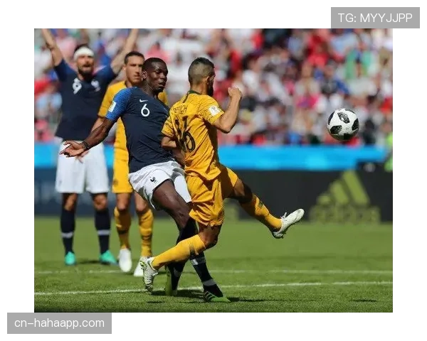 足球假动作规则解析：判罚标准与裁判判定重点